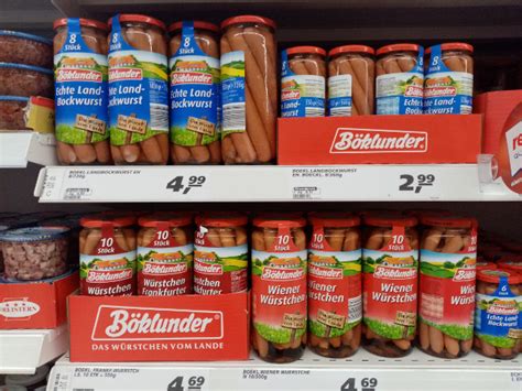 Meat pork, meat beef, convenience, ingredients, logistics, sausages, international and central services. #Freitag13 Tönnies: Dumping-Fleisch raus aus den Regalen ...