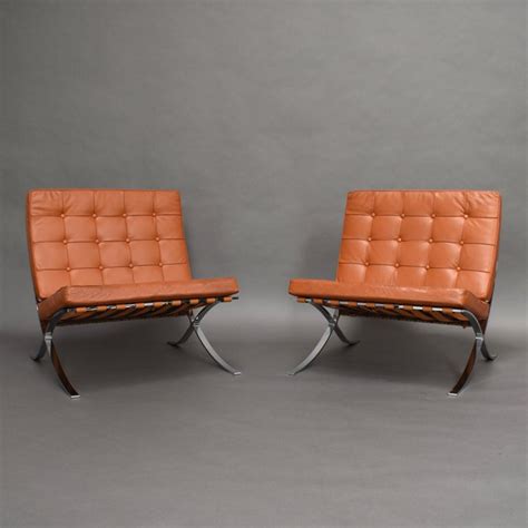 Ottomane, leder, schwarz, super gepflegter zustand! Pair of Tan Barcelona Chairs by Ludwig Mies Van Der Rohe ...