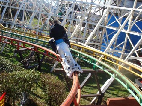 Die ersten vorläufer der achterbahn entstanden im 17. Blackpool Pleasure Beach - Steeplechase