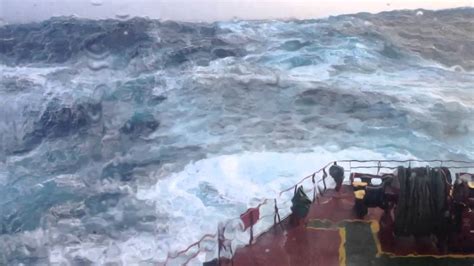 South Pacific Ocean Storm Drake Passage Mv Red Rose Loa 225 M 10