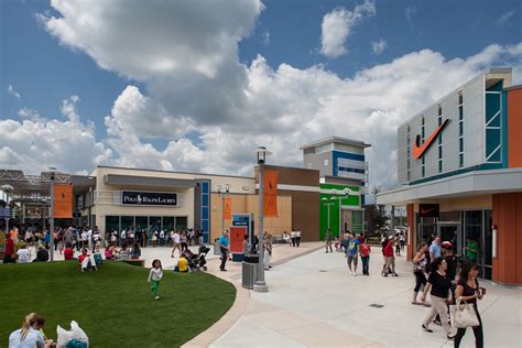 About Toronto Premium Outlets A Shopping Center In Halton Hills On