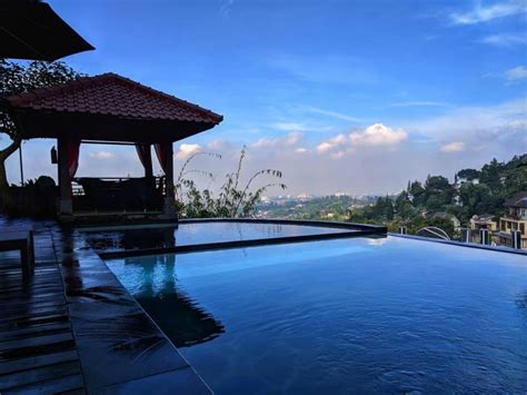 Hotel Di Dago Dengan Infinity Pool Berenang Bonusnya Pemandangan Bandung