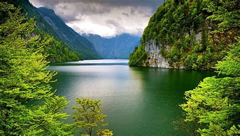 Lake Konigssee Bavaria Hills Calm Water Green Forests Trees
