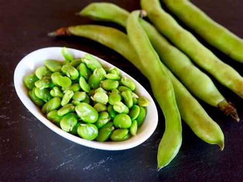 Preperation of and Cooking Fresh Fava Beans ...