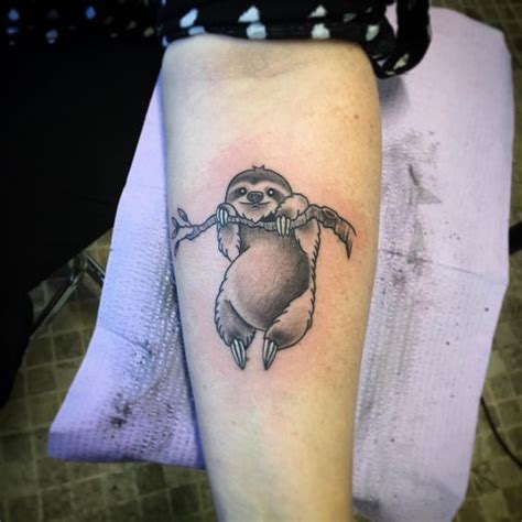 Sloth Tattoo Ideas For Those Who Take Things Slow ⊙ω⊙