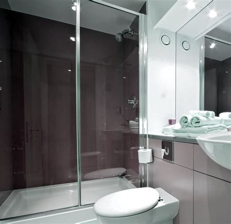 Bath fitter nw has the experience to ensure your conversion goes smoothly and quickly, getting you looking to design your dream bathtub or shower? Tub to Shower Conversion | Bathtub Conversions - Traverse City