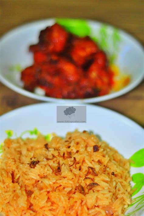 Kacau sehingga air ayam tu tinggal sikit. tot bake and design: Resepi - Nasi Tomato & Ayam Masak Merah