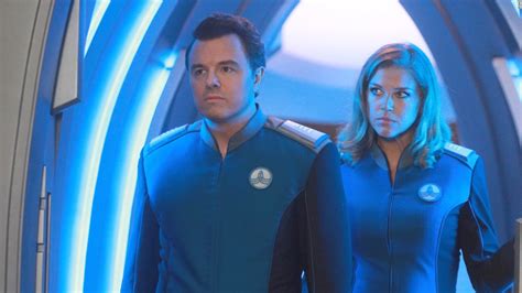 The Orville Review Seth Macfarlanes Star Trek Spoof Doesnt