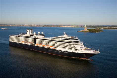 Holland America Line Eurodam Cruise Ship 2022 / 2023