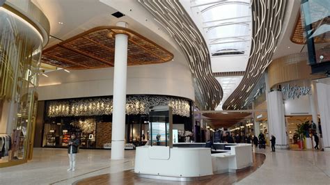 Where is novotel nice aeroport cap 3000 located? Cap 3000 : lifting complet à 50 ans | Les Echos
