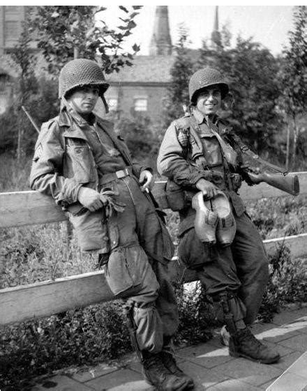 Gordon Carson And Frank Perconte Easy Company 101st Airborne Rwwiipics