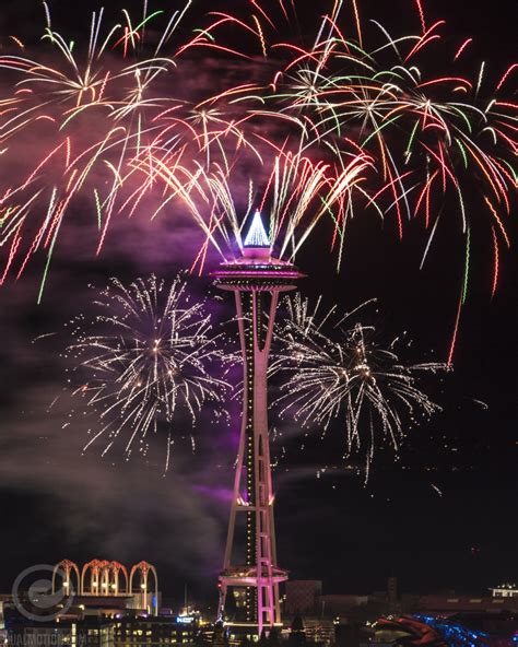 500px New Years Space Needle 06 Equal Motion