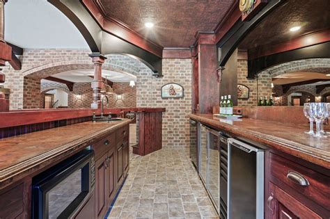 Blacklick is a great location for families who are searching for homes for rent because it's got the best of both worlds. 7690 Wills Run Lane, Blacklick, Ohio, Home For Sale