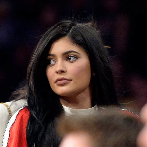 Kylie Jenner Lip Selfie Trick Popsugar Beauty