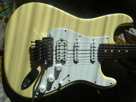 Fender American Special Floyd Rose Classic Stratocaster Hss Image