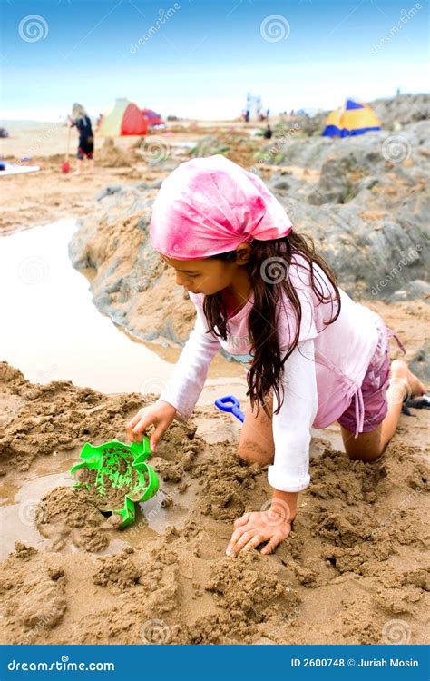 Young Girl Making Sand Castle Stock Photo Image Of Lagoon Play 2600748