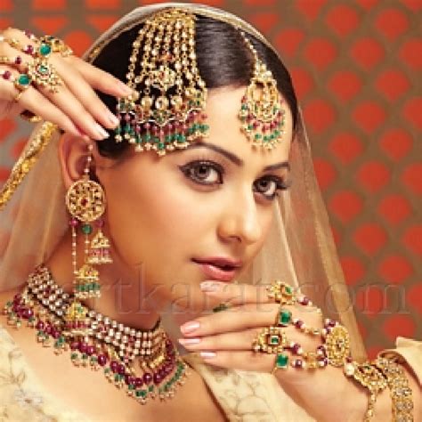 It has specialties in party and bridal make over. Alina's Beauty Parlour - Shadi Tayari - Pakistan's Wedding ...