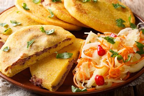 pupusas must try salvadoran national dish