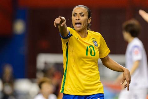 Com passagens por vários clubes da europa e seleção brasileira, a atacante alagoana colecionou vários títulos. Marta Vieira Da Silva Wallpapers - Wallpaper Cave
