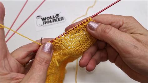 Auf den übrigen nadeln die maschen glatt rechts stricken. Dreiecksmuster stricken - Rechts-Links-Muster - YouTube