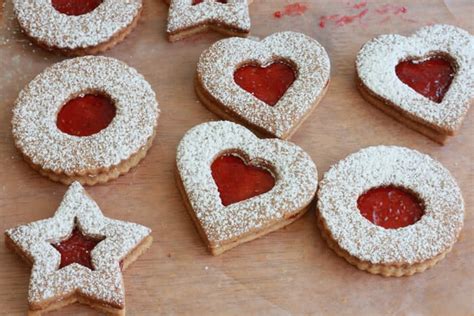 Vanillekipferl austrian vanilla crescent cookies the. 21 Best Austrian Christmas Cookies - Most Popular Ideas of ...