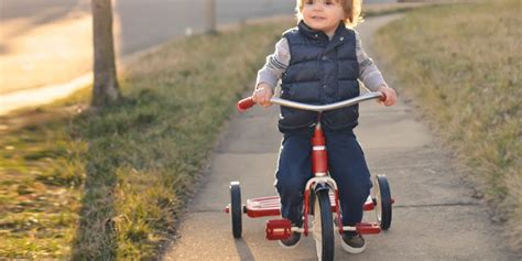 What Age Can a Child Ride a Tricycle - Imagup