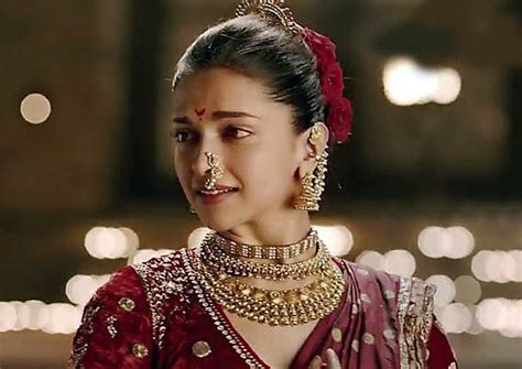 bajirao mastani 5 looks of deepika padukone that will steal your heart india tv