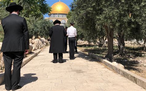 Judge Rules Against Temple Mount Ban For Jewish Youth Caught Praying