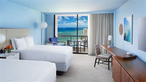 Hotel Suites In Waikiki Hi Hyatt Regency Waikiki