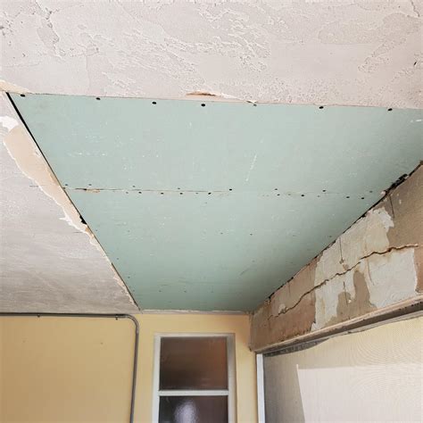 If you like porch ceiling, you might love these ideas. Greenboard For Porch Ceiling And Bonding Agent - Roofing ...