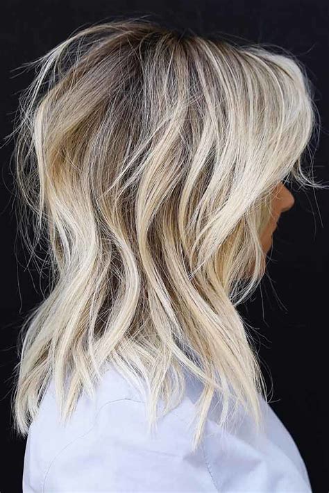 Pour avantager un visage rectangulaire, il existe plusieurs solutions. Quelle coupe de cheveux est la meilleure pour les visages carrés? (Conseils et idées à connaître ...