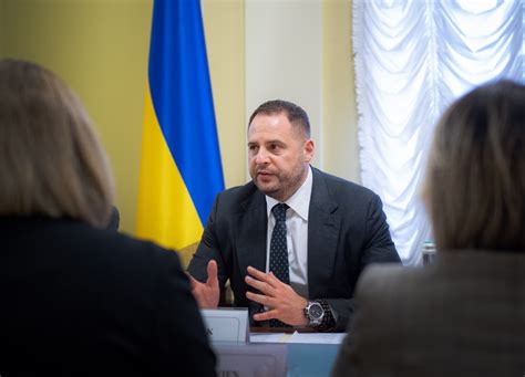 Donbas Peace Talks Group Meets Online Averts Highly Criticized
