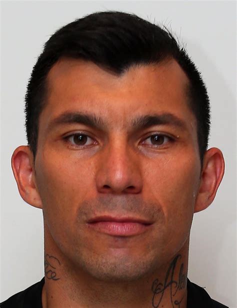I sat down yesterday to watch my adopted team, chile, battle it out with brazil. Gary Medel - Market value over time | Transfermarkt