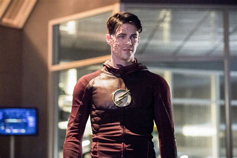 THE FLASH Barry Captain Cold Plan A Heist In New Photos From Season