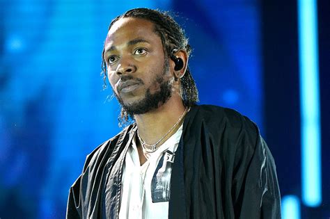 He first gained major attention after the release of his 2010 mixtape o(verly. Isaiah Rashad Says He Heard A Whole New Kendrick Lamar ...