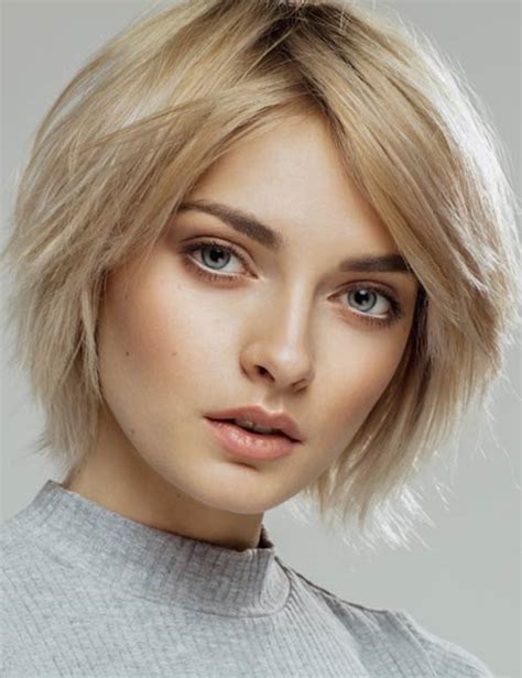 Blonde Models With Short Hair