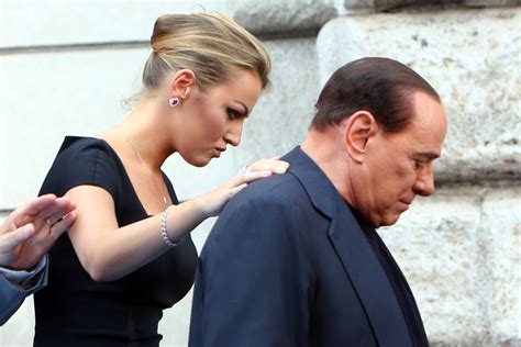 Dal Matrimonio Con Carla Elvira Dalloglio A Marta Fascina Amori E Donne Di Silvio Berlusconi