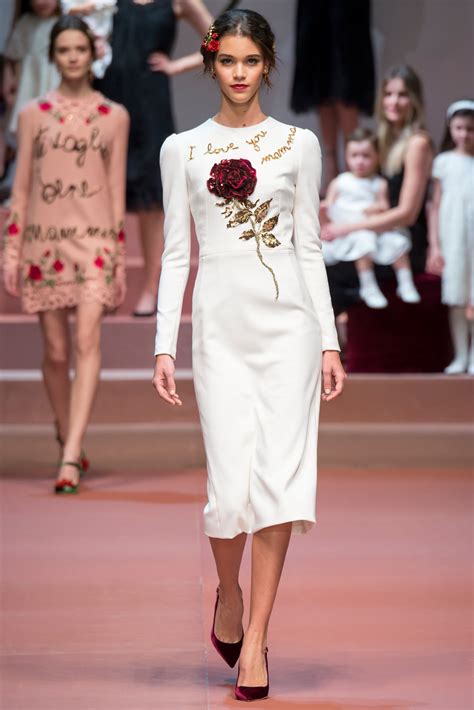 Dolce And Gabbana Fall 2015 Ready To Wear Collection Photos Vogue