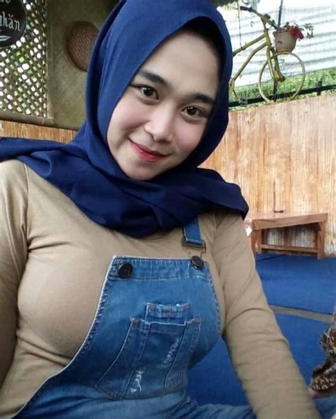 Koleksi Foto Gadis Berjilbab Cantik Instagram Terbaru Republic Renger