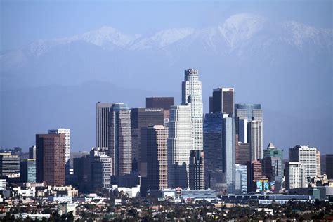 Downtown La 1 Downtown Los Angeles With Mt Baldy In The Ba Flickr