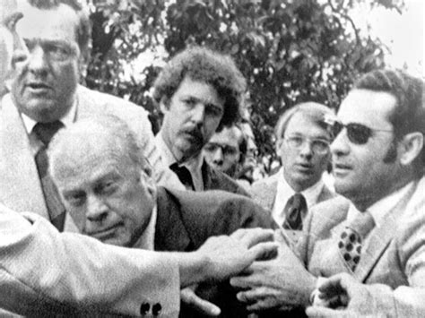 Gerald Ford Recalls Squeaky Fromme S Assassination Attempt CBS News