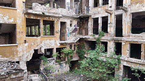 Palatul Adevarul From Bustling Newspaper Headquarters To Urban Ruin
