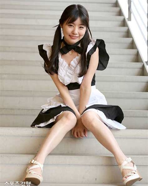 Tsubomi นักแสดง Av สาวสวยน่าสัมผัส Avlogin เว็บไซต์เซ็กซี่รวมนางแบบ