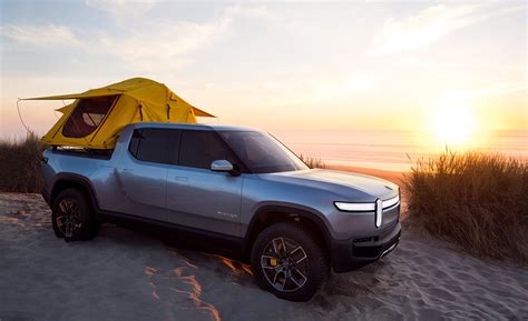 2020 Rivian R1t Is An Electric Powered Super Truck With Range Car In