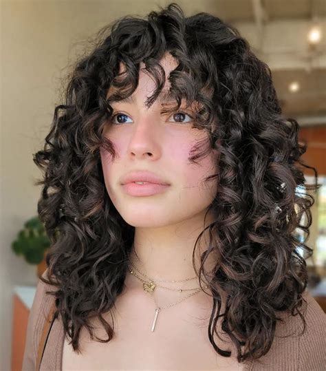 layered curly haircuts wavy layered hair natural curly hair cuts haircuts for curly hair