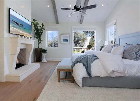 Relaxed California Beach House With Coastal Interiors Home Bunch An