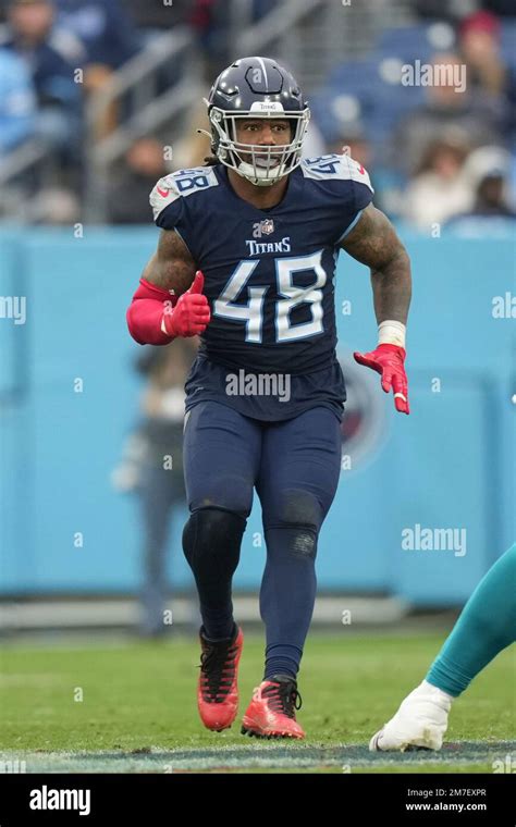 Tennessee Titans Linebacker Bud Dupree 48 Drops Back Into Coverage During An Nfl Football Game