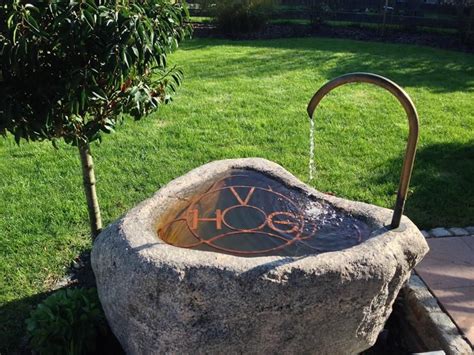 Die meisten menschen empfinden das geräusch von plätscherndem wasser beruhigend. Die schönsten Gartenbrunnen - Steinbrunnen - Granitbrunnen ...