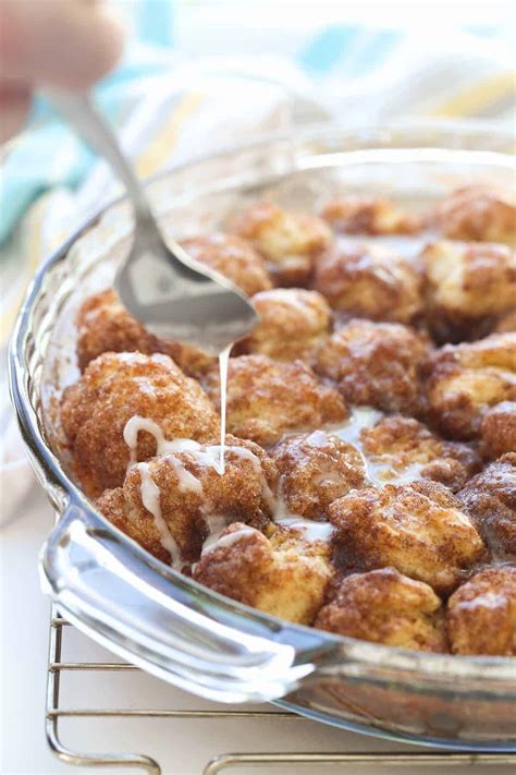 Cinnamon Roll Bites - SO easy! (VIDEO)