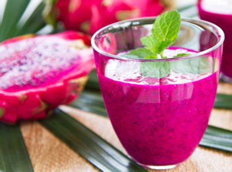 Kehebatan jus buah naga tidak hanya terletak pada rasanya yang lezat namun juga kandungan nutrisi yang tinggi. Resep Minuman Jus Buah Naga Yang Segar dan Praktis